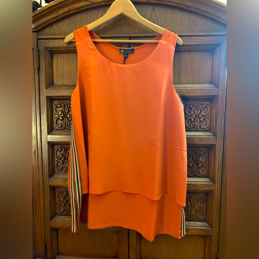 DG2 by Diane Gilman Sporty Sleeveless NWT Rust Color Top